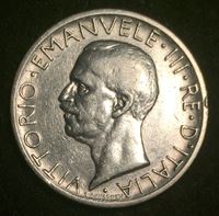 Изображение Италия 1927 г. R (Рим) • KM# 67.2 • 5 лир • гурт - две звездочки (** FERT **) • Виктор Эммануил III • регулярный выпуск • XF