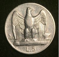 Изображение Италия 1928 г. R (Рим) • KM# 67.1 • 5 лир • гурт - одна звездочка (* FERT *) • Виктор Эммануил III • регулярный выпуск • XF ( кат.- $50,00 )