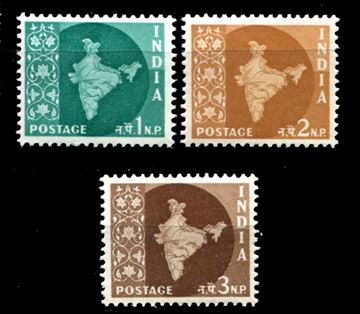B0k3p india. Марка postage. Первые почтовые марки Индии. Марка India postage 10cn p. Марка postage 2/6.
